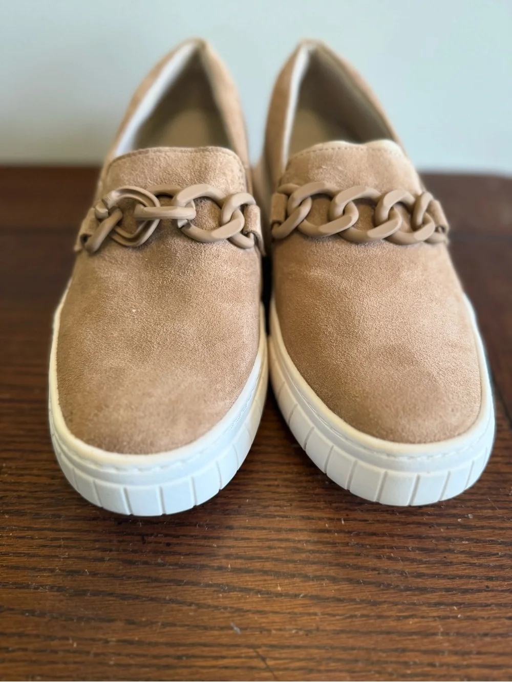 Naturalizer Daphne Suede Platform Slip-On Loafer with Chain Detail NEW